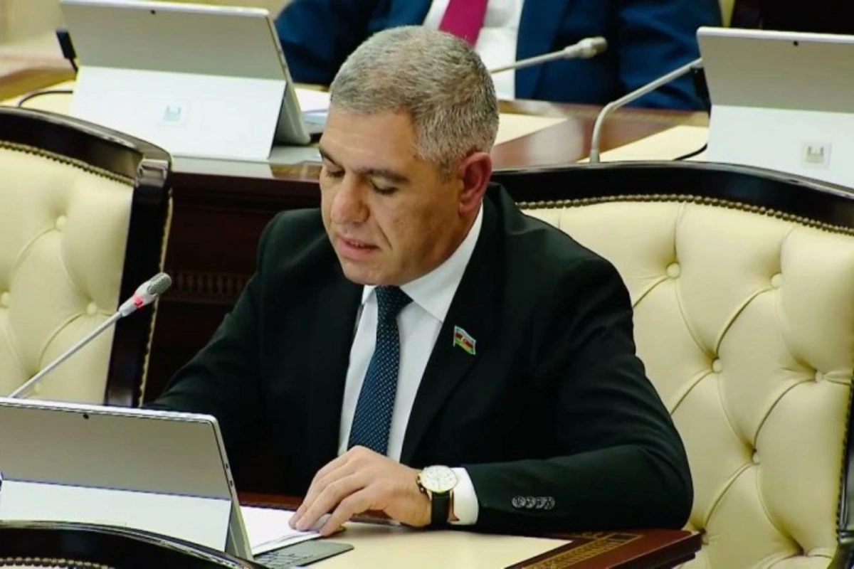 Vüqar Bayramov: Bələdiyyələrin büdcə vəsaitlərinə tələbi azalmalıdır