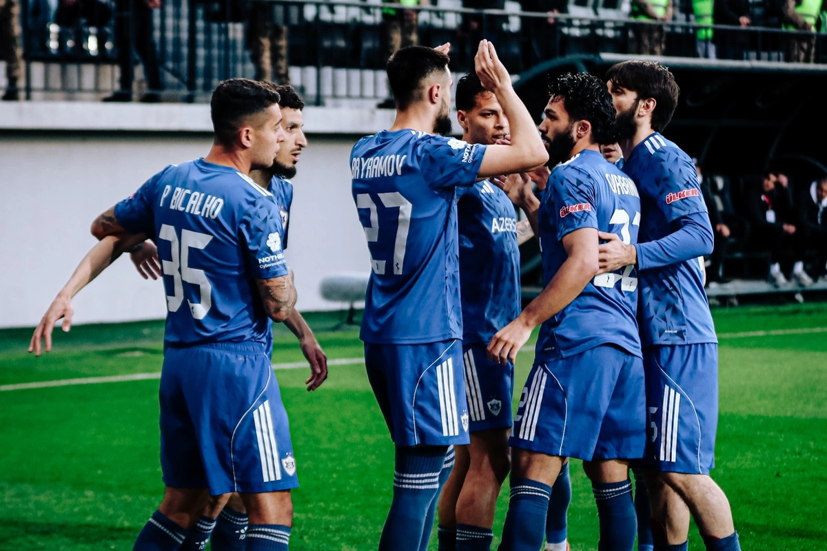 FIFA bu futbolçuya görə Qarabağa transfer qadağası qoyubmuş