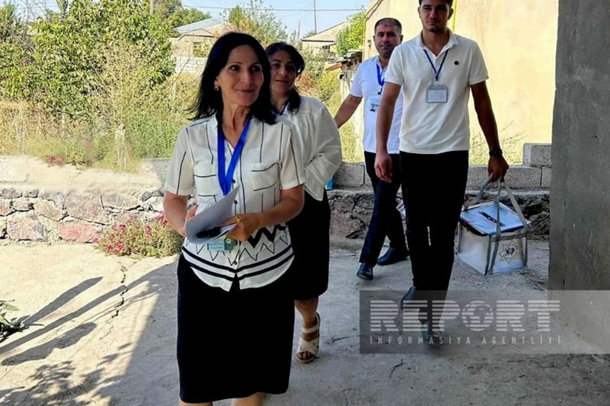 Naxçıvanda 102 yaşlı seçici səs verib Naxçıvanda 102 yaşlı seçici səs verib