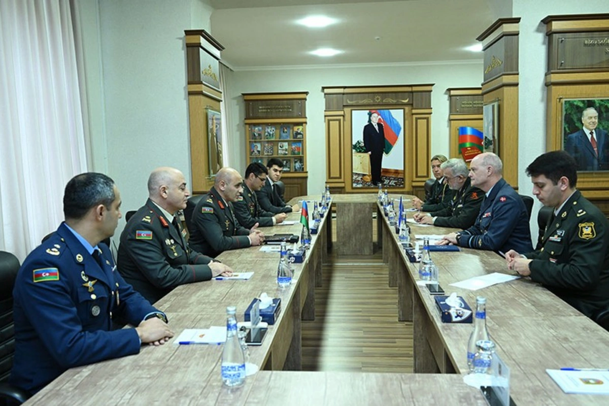 NATO nümayəndə heyəti ilə hərbi təhsil sahəsi müzakirə edilib NATO nümayəndə heyəti ilə hərbi təhsil sahəsi müzakirə edilib