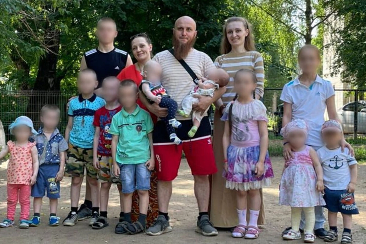Многоженец с 30 детьми обвинён в развратных действиях- СКАНДАЛ В СМИ