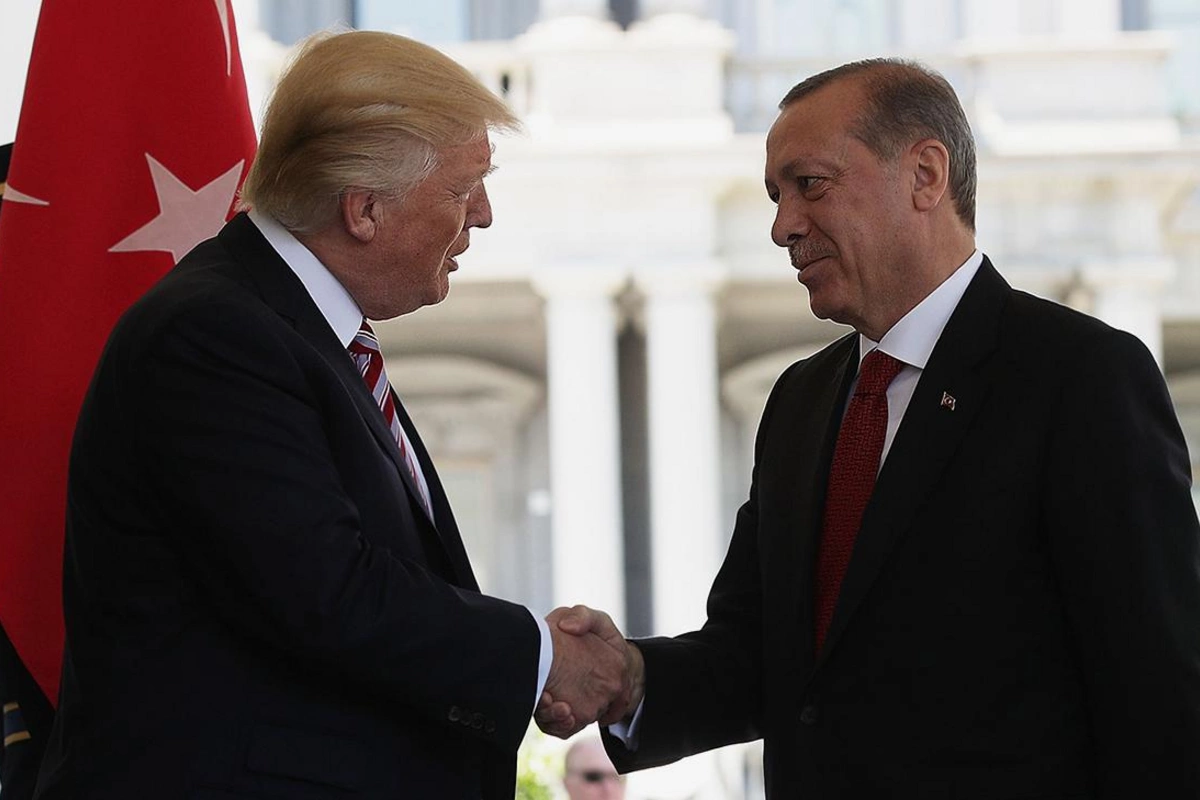 Tramp Ukrayna ilə bağlı tələblə Ərdoğana müraciət edib