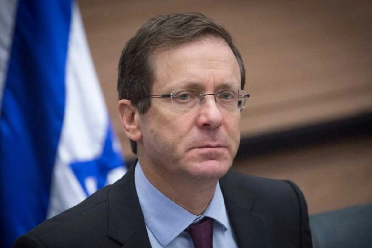 Hersoq: İrana qarşı əməliyyatın regionda tarixi dəyişikliklərə gətirib çıxaracağına ümid edirəm