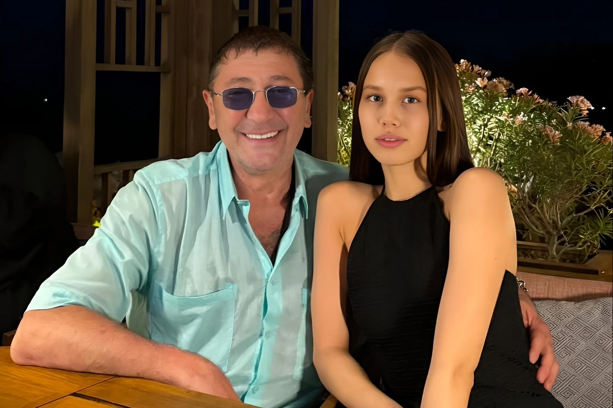 19 yaşlı sevgilisi 63 yaşlı Qriqori Lepslə evlənmək istəmir