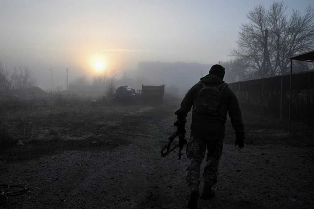 Zelenski: Donbasdan Ukrayna qüvvələrini çıxarmayacağıq