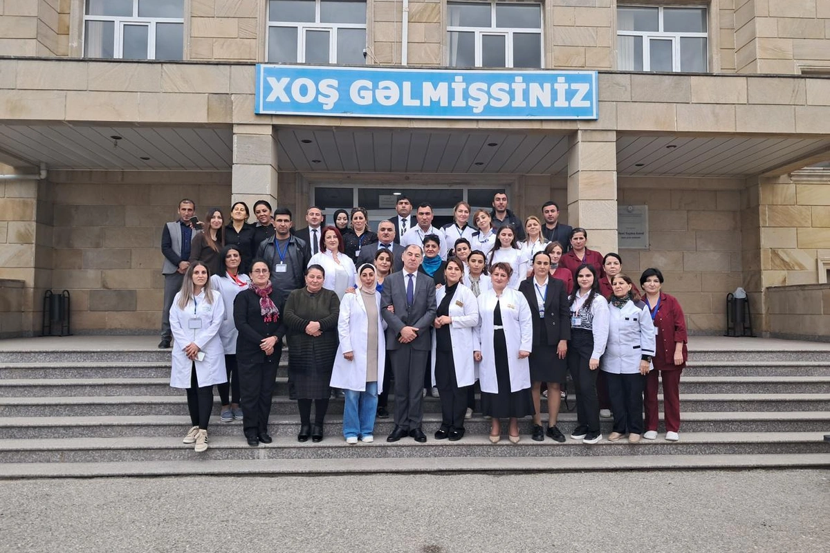 Qərbi Azərbaycandan deportasiya olunmuş qaçqınların tibbi müayinələri təşkil edilib Qərbi Azərbaycandan deportasiya olunmuş qaçqınların tibbi müayinələri təşkil edilib