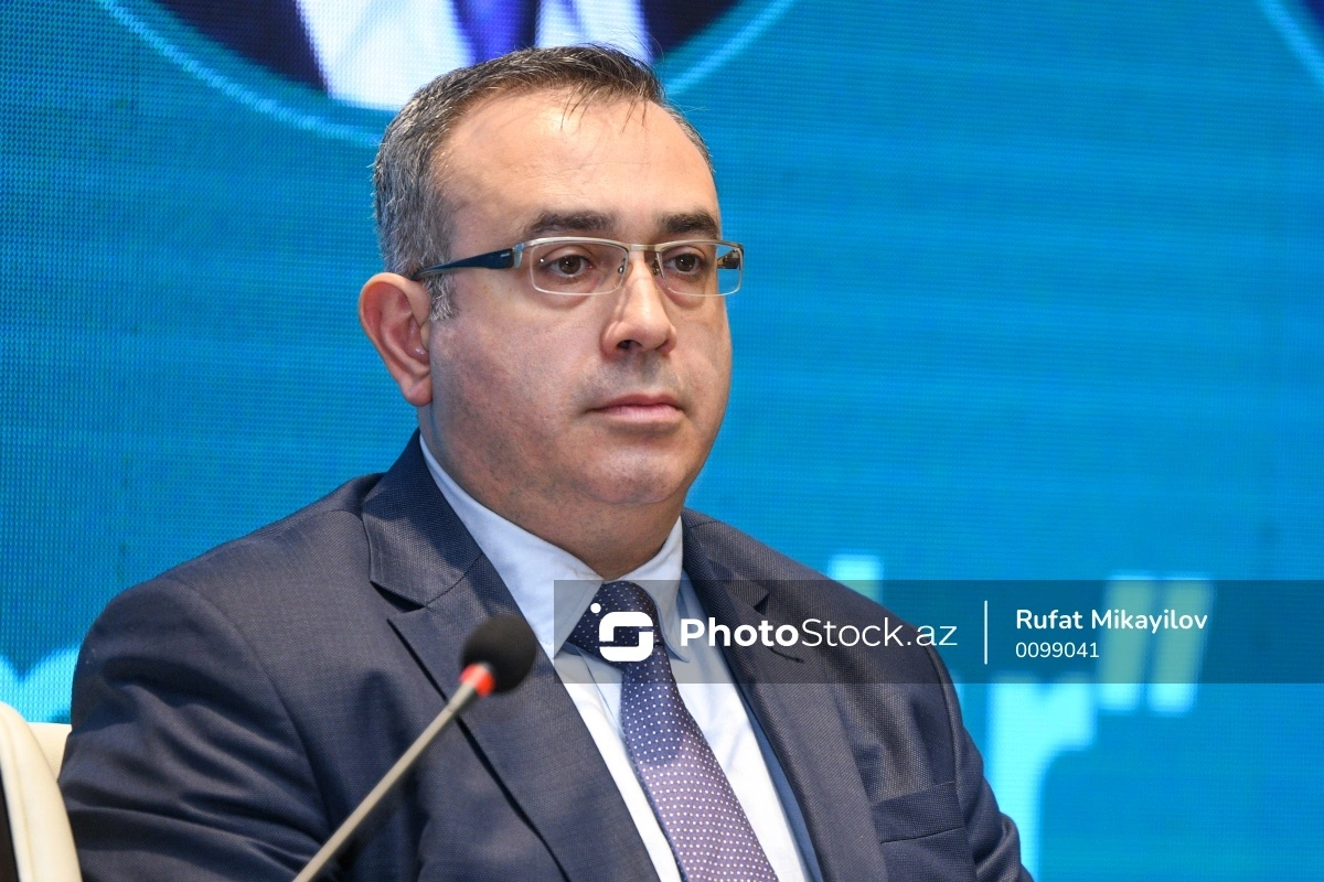 Rəsmi qurumun tədbir gördüyü həkimlər hələ də işləyirlər - Nazir müavini sualları cavabsız qoydu