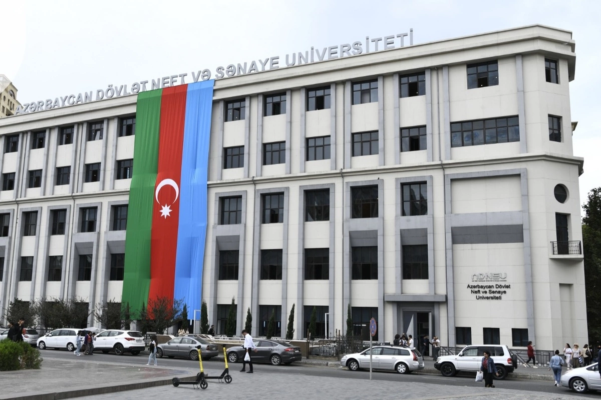 ADNSU İT avadanlıqları ALACAQ - 4,7 milyonluq LAYİHƏ ADNSU İT avadanlıqları ALACAQ - 4,7 milyonluq LAYİHƏ