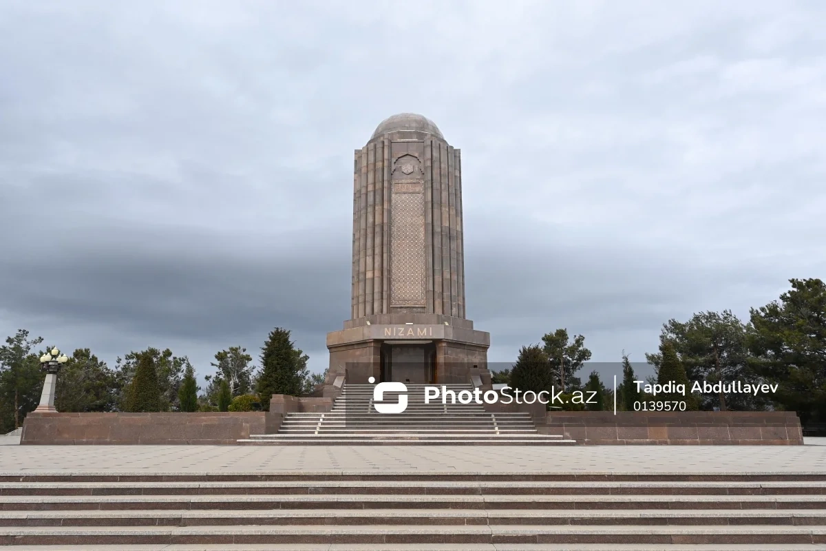 Zamanın sınağından çıxan ziyarətgah: Nizami türbəsinin hekayəsi - FOTOREPORTAJ