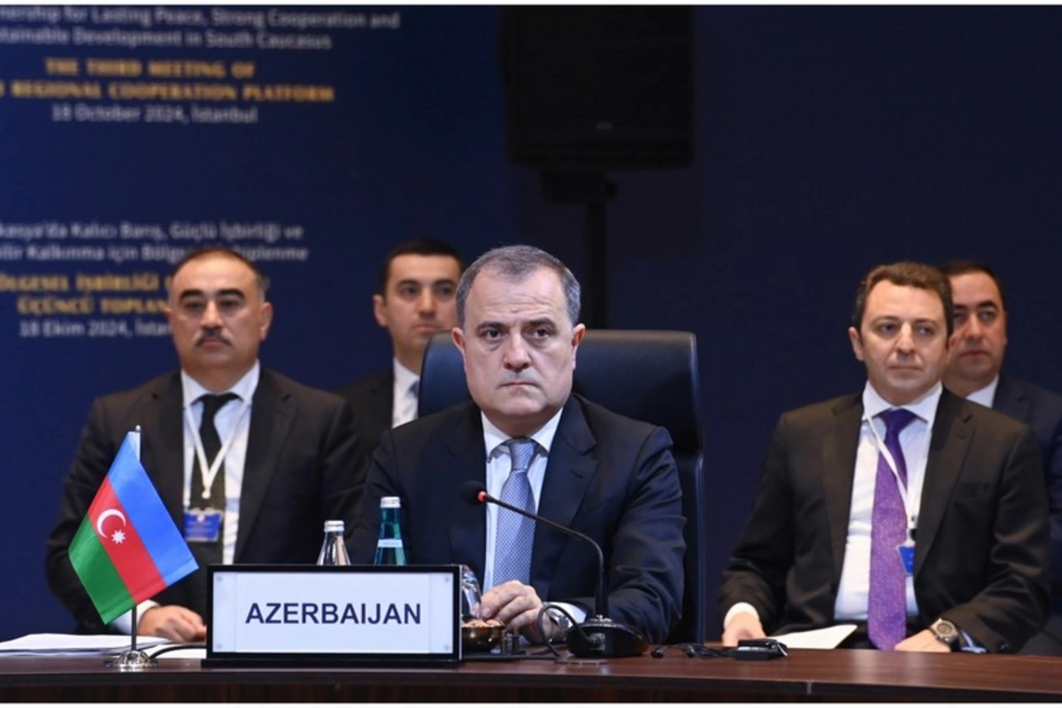 Ceyhun Bayramov: Xarici qüvvələrin təhlükəli gündəlikləri fonunda regional fəaliyyət və dialoq daha da vacibdi Ceyhun Bayramov: Xarici qüvvələrin təhlükəli gündəlikləri fonunda regional fəaliyyət və dialoq daha da vacibdi
