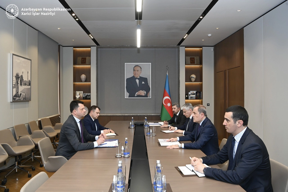 Ceyhun Bayramov Moldova XİN-in dövlət katibini qəbul edib, siyasi məsləhətləşmələr aparılıb Ceyhun Bayramov Moldova XİN-in dövlət katibini qəbul edib, siyasi məsləhətləşmələr aparılıb