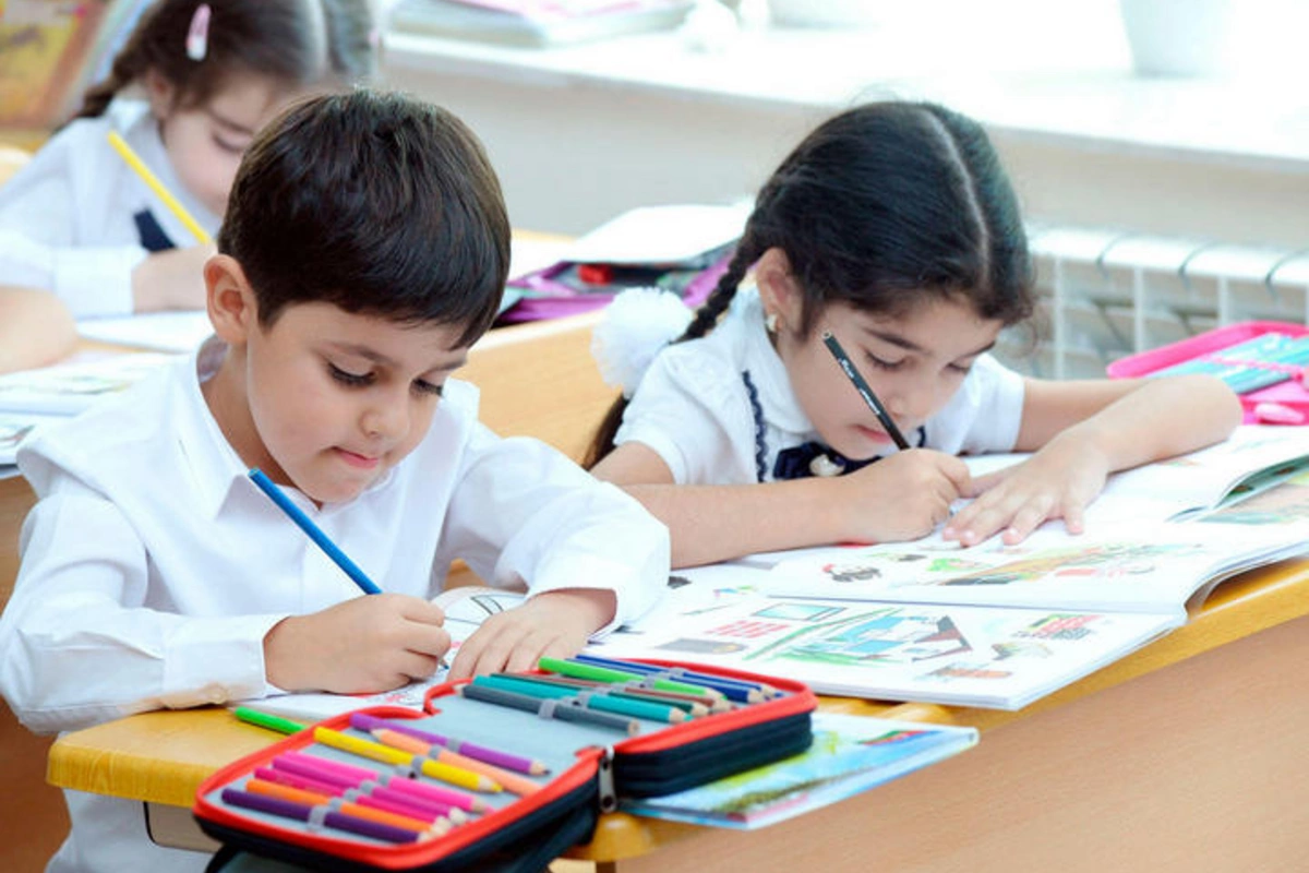 Bir sıra məktəblərə şagird qəbulu ELAN EDİLDİ