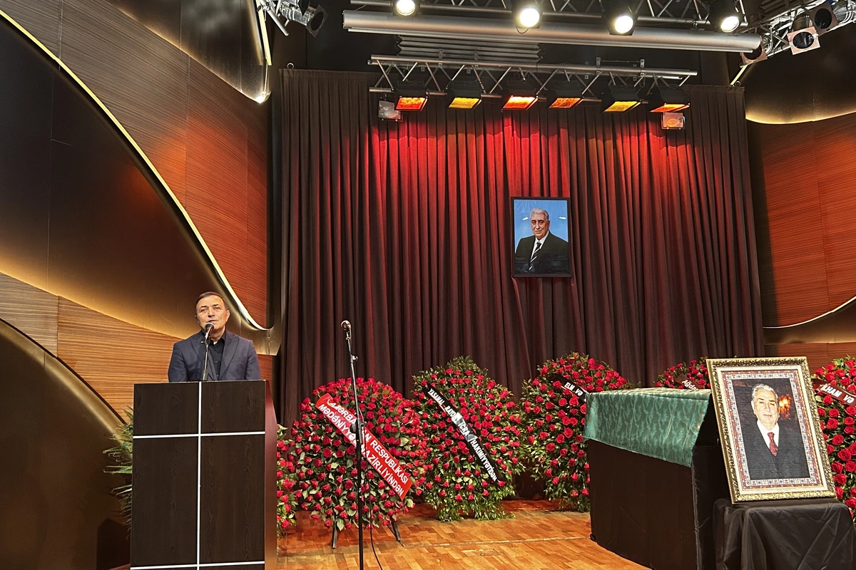 Mənsum İbrahimov: Ümidimiz var idi ki, Arif müəllim bizim aramıza qayıdacaq Mənsum İbrahimov: Ümidimiz var idi ki, Arif müəllim bizim aramıza qayıdacaq