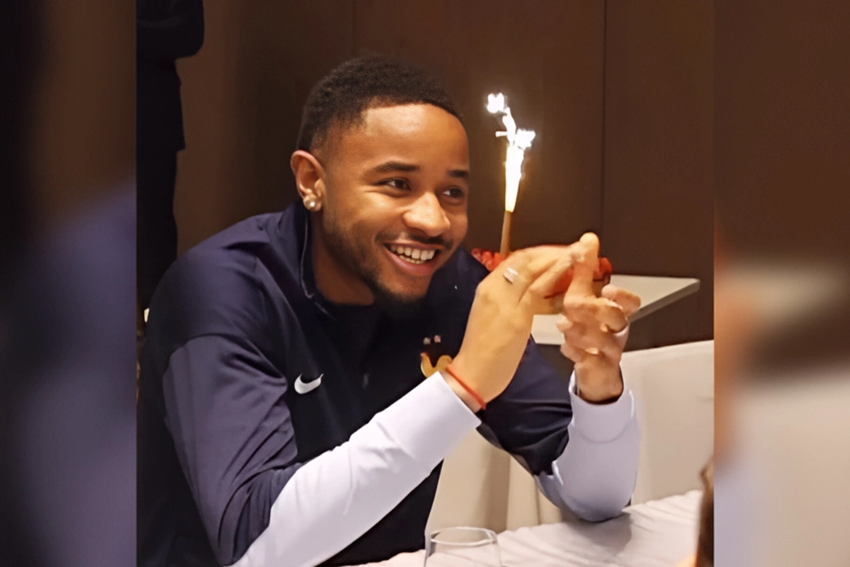 Fransa millisinin oyunçusu 28 yaşını Bakıda belə qeyd etdi