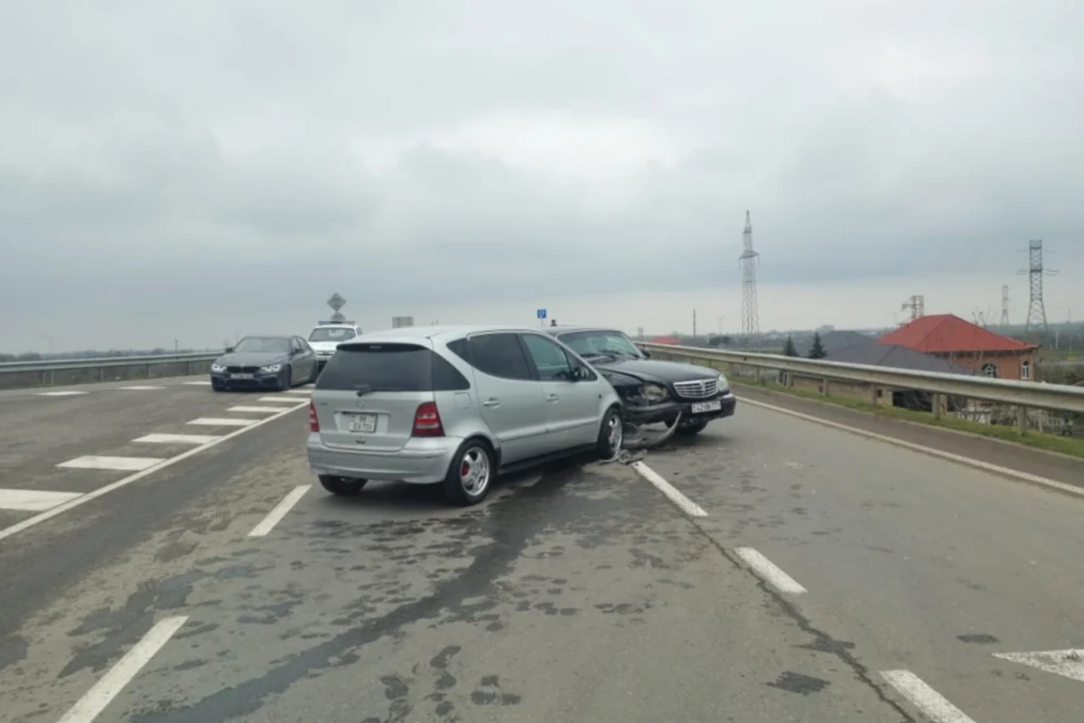 Lənkəranda avtomobillər toqquşub, beş nəfər xəsarət alıb