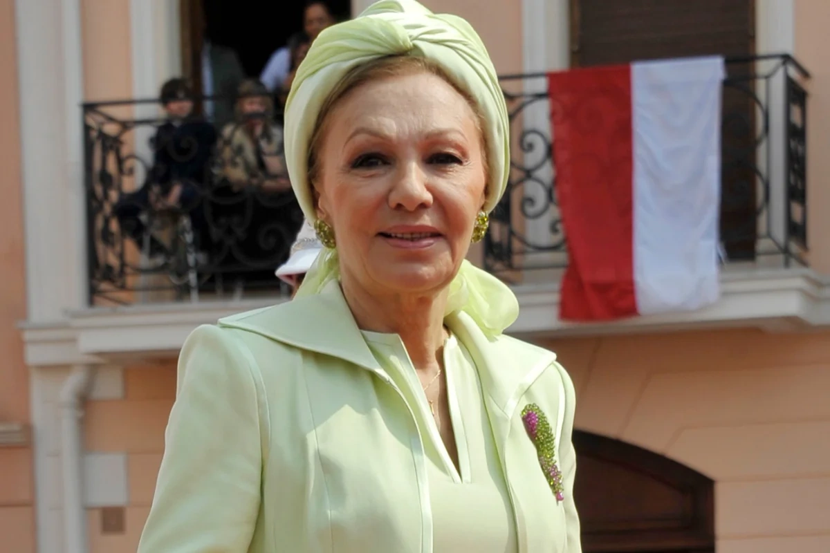 Fərəh Pəhləvi: Əli Xameneinin zərərsizləşdirilməsi tarixi əhəmiyyətli hadisədir