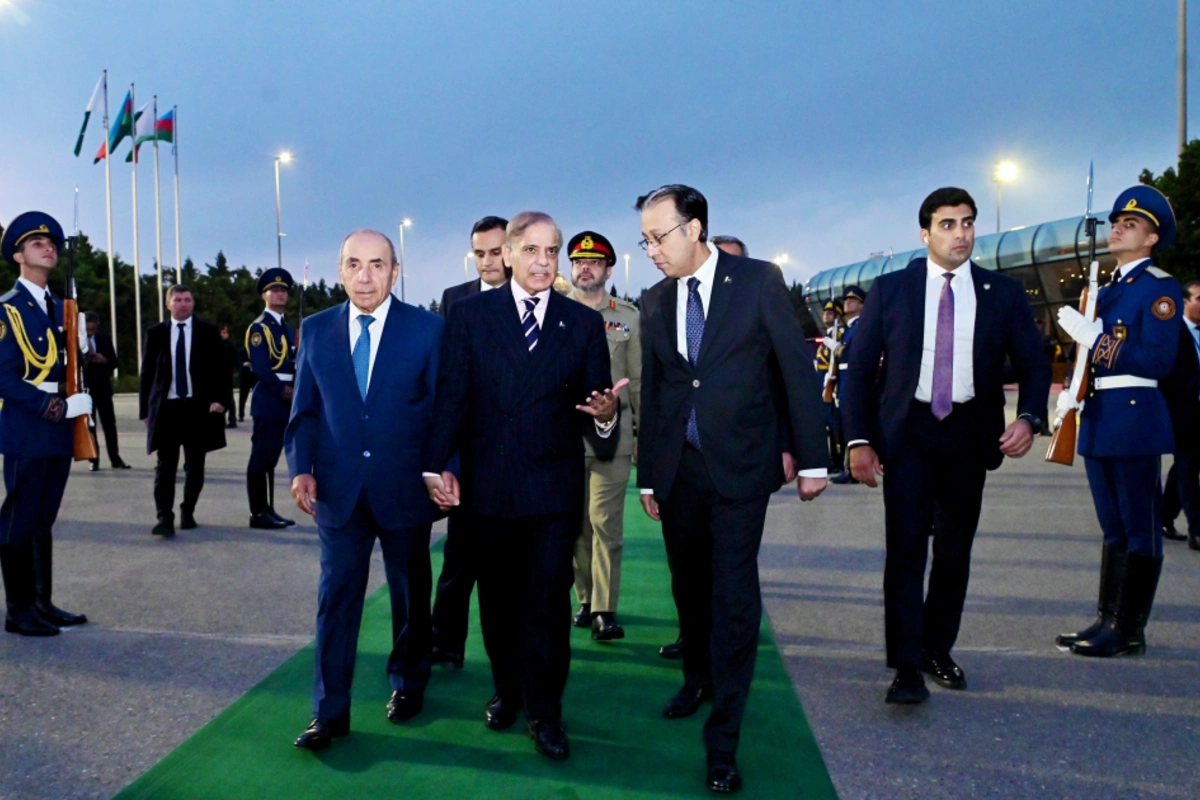Pakistanın Baş naziri Azərbaycana səfəri başa çatıb