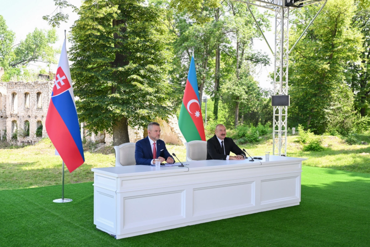 Azərbaycan və Slovakiya prezidentləri mətbuata bəyanatlarla çıxış ediblər