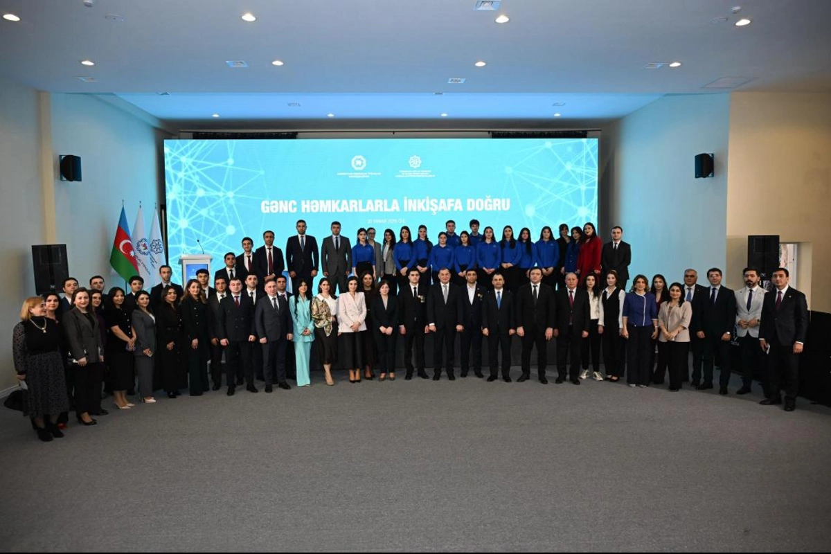 Gənc həmkarlarla inkişafa doğru tədbiri keçirilib