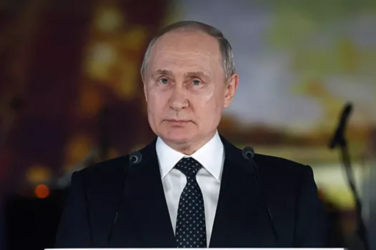 Putin Kremldəki mənzilinin soyuducusunun içindəkiləri göstərib