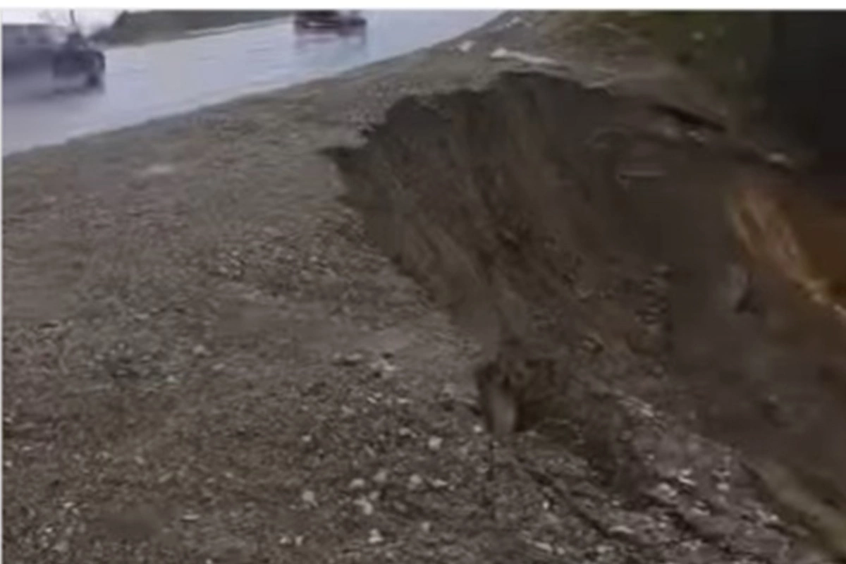 AAYDA: Muğanlı-İsmayıllı yolunun mühafizə zolağında sürüşmə olub