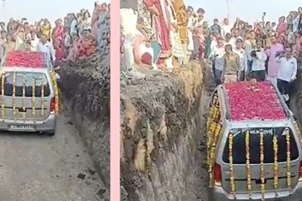 Hindistanda ailə avtomobili üçün dəfn mərasimi keçirdi