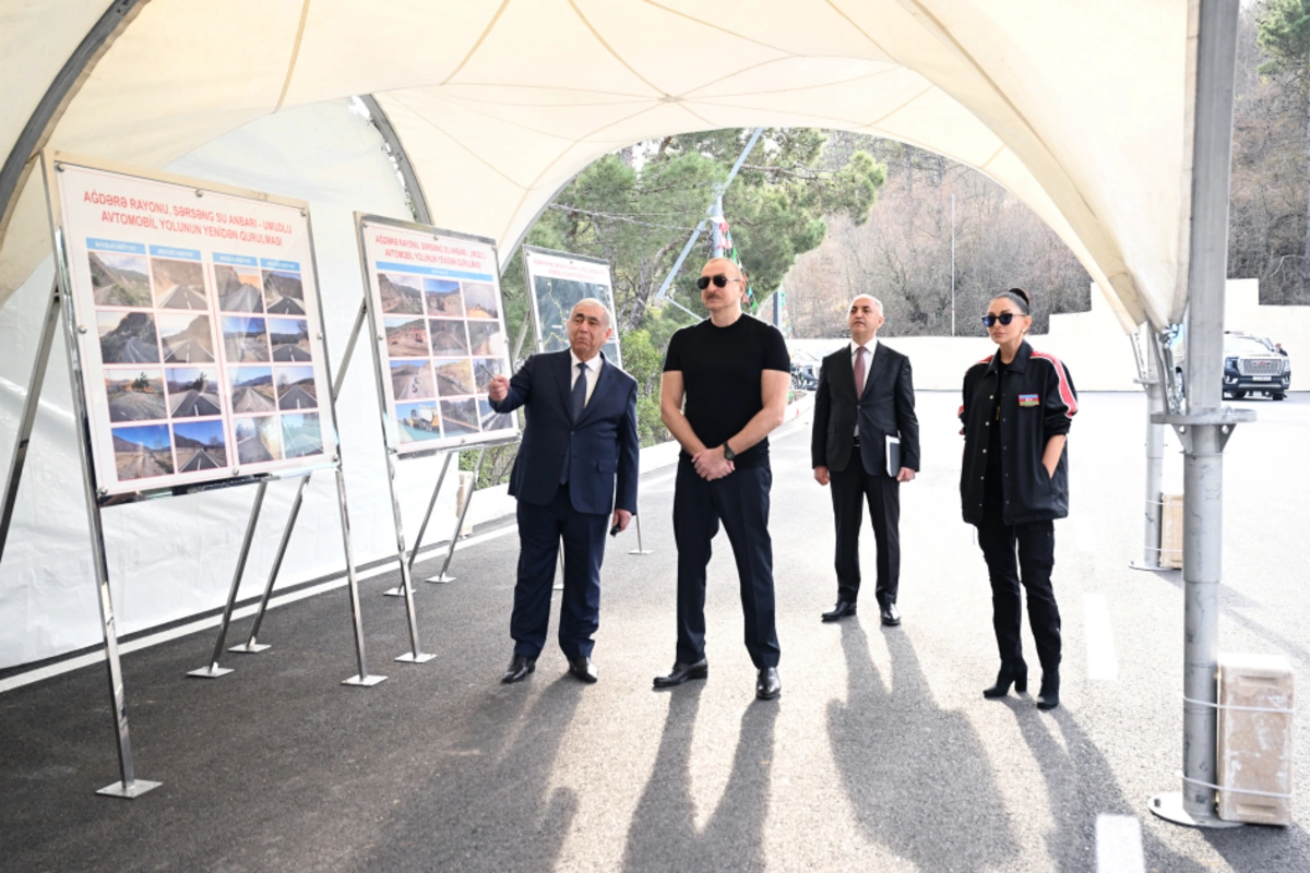 Prezident İlham Əliyev və xanımı Ağdərənin Umudlu kəndinə gedən avtomobil yolunun açılışında iştirak edib