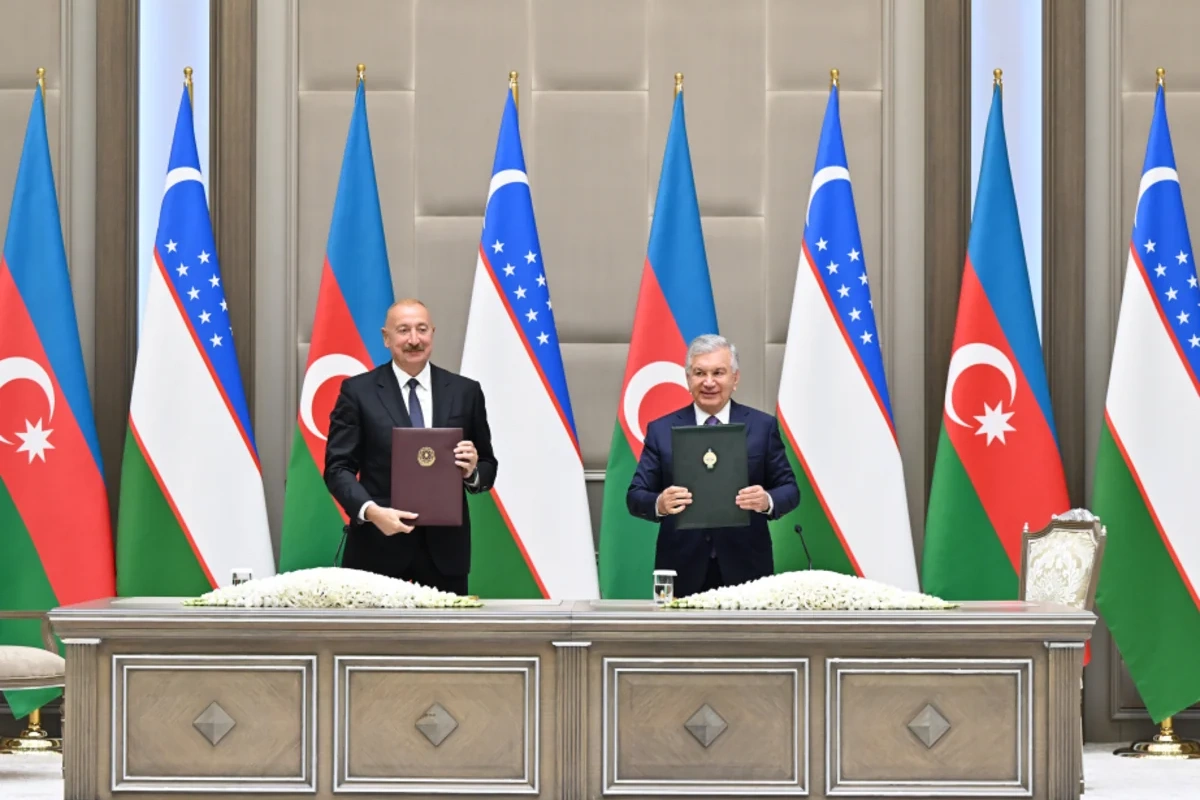 Daşkənddə Azərbaycan-Özbəkistan sənədlərinin imzalanması və mübadiləsi mərasimi olub
