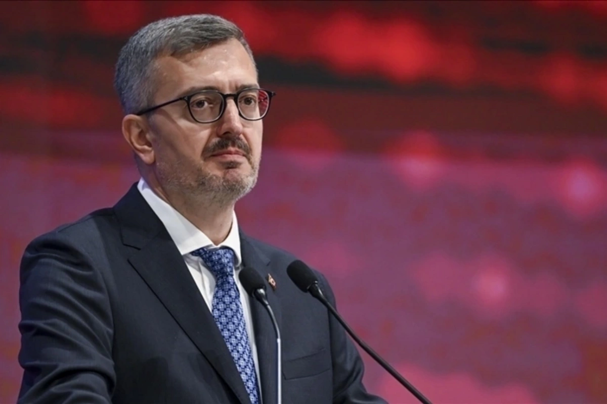 Burhanettin Duran: Azərbaycan xalqı 20 Yanvar gecəsində dünyaya zülmə təslim olmayacağını göstərdi