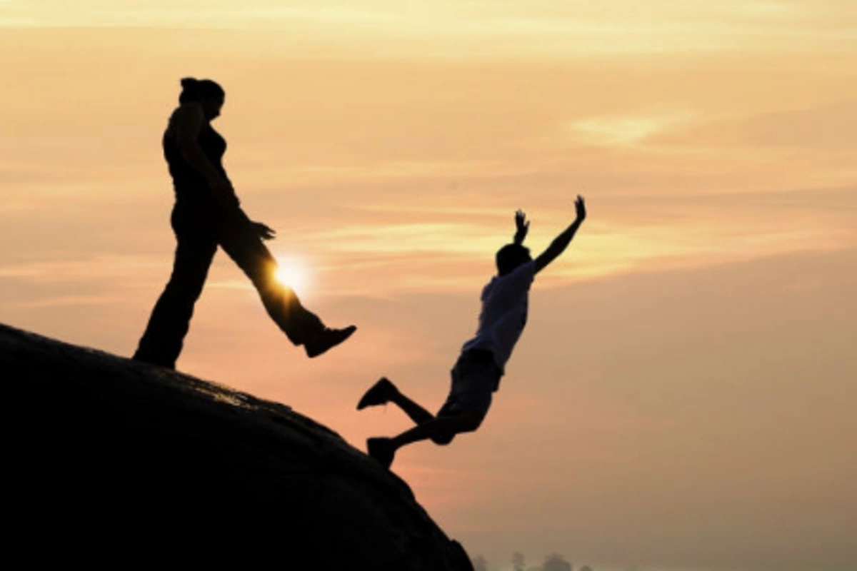 Bu 3 bürc 2026-da həyatının ən böyük xəyanətini yaşayacaq