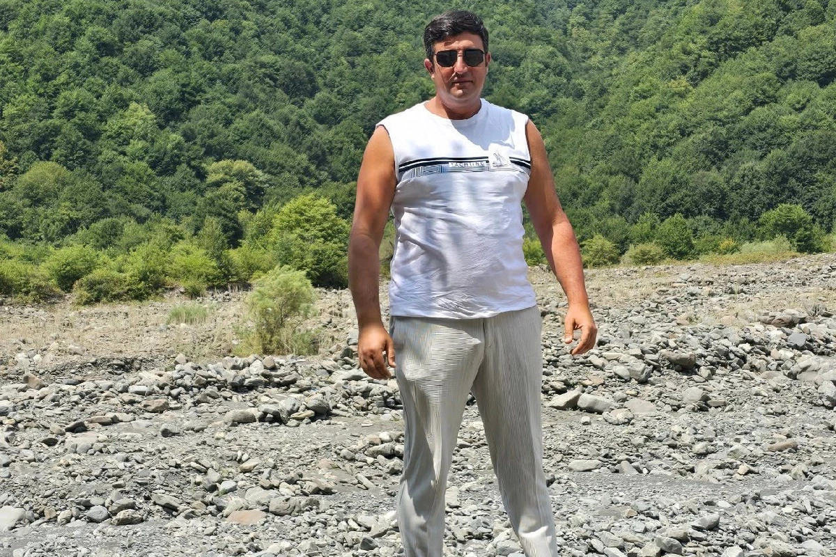 Əməkdar artist uzun müddətdən sonra belə görüntüləndi