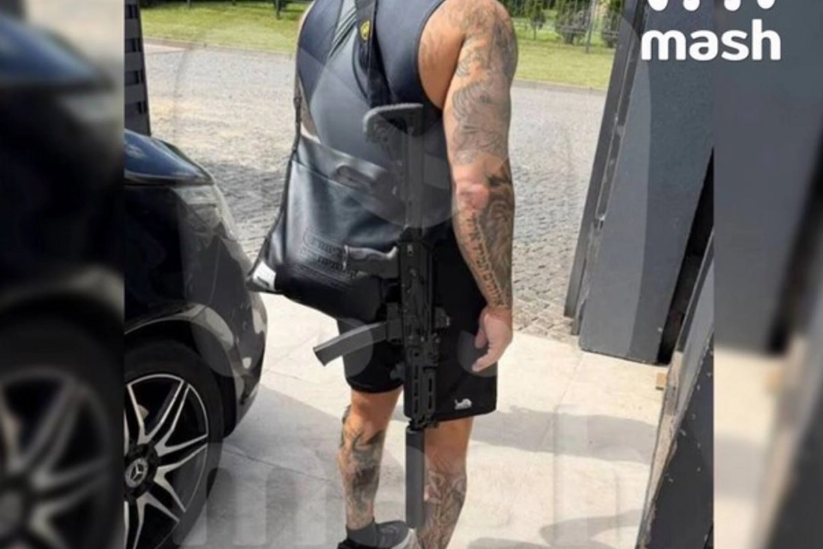Djigan took the servants hostage and opened fire in the house