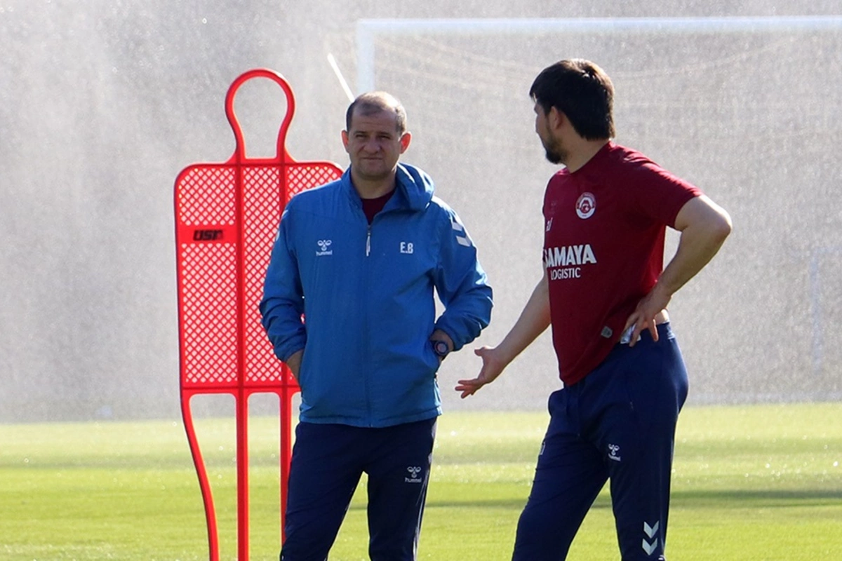 Elmar Baxşıyev: Bizi sona qədər dəstəkləyən azarkeşlərə təşəkkür edirəm Elmar Baxşıyev: Bizi sona qədər dəstəkləyən azarkeşlərə təşəkkür edirəm