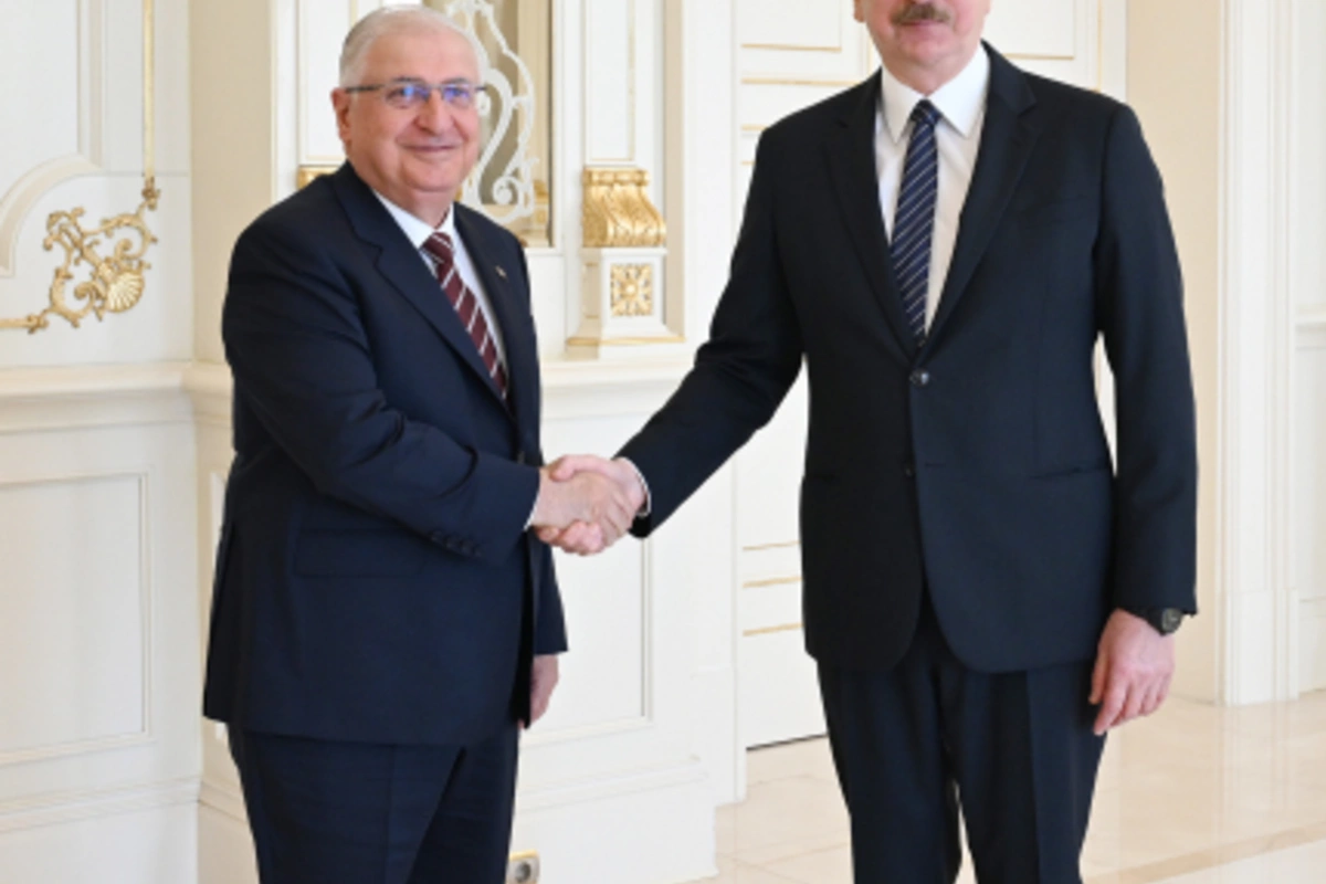 President Ilham Aliyev received the Minister of National Defense of Turkey