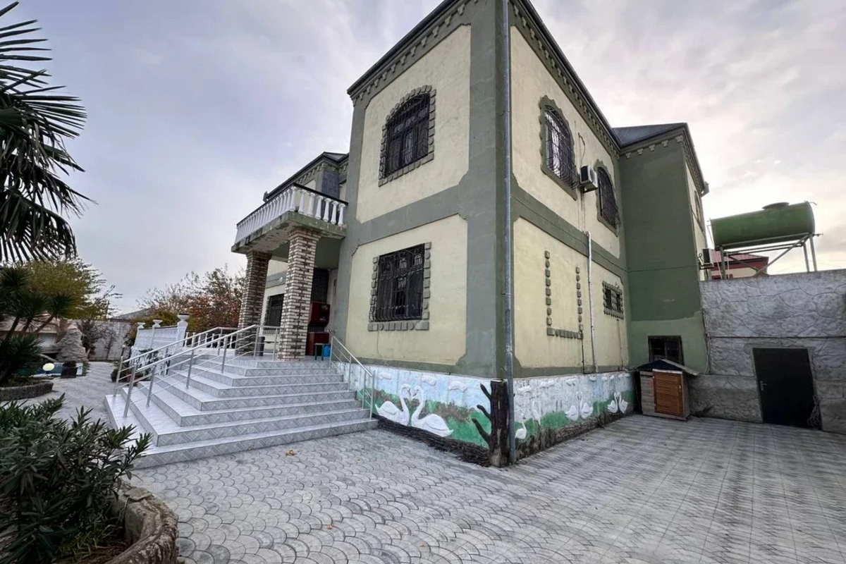 Nəsimi Nəbizadə ilə gündəmə gələn mərkəzin fəaliyyəti DAYANDIRILDI