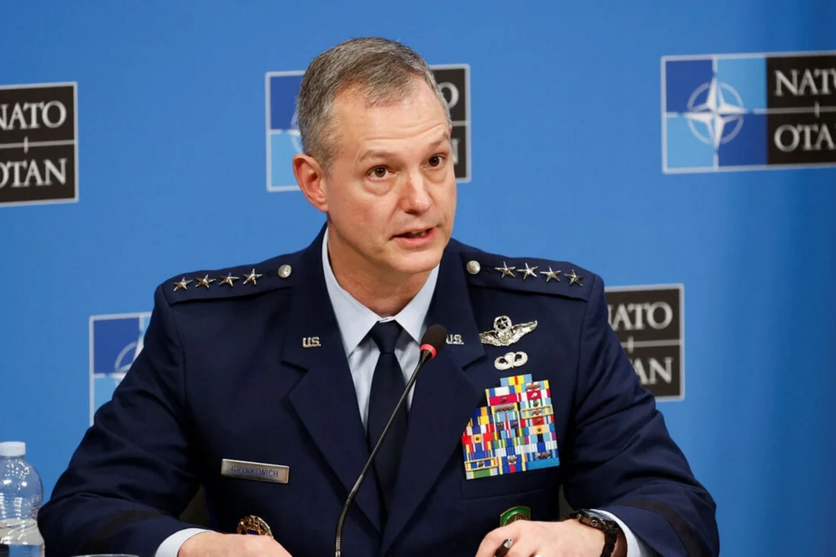 NATO komandanı Rusiya ilə müharibə ehtimalından danışdı