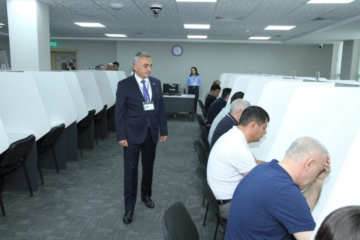 Vəkilliyə qəbulla bağlı imtahanda uğur qazanan şəxslərin adları açıqlanıb Vəkilliyə qəbulla bağlı imtahanda uğur qazanan şəxslərin adları açıqlanıb