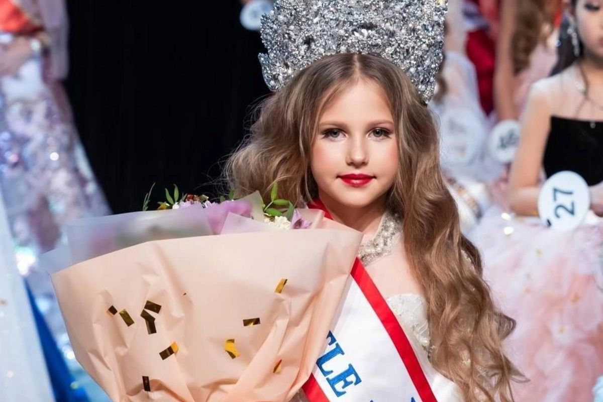 7 yaşında Rusiyanın ən gözəl qızı seçildi