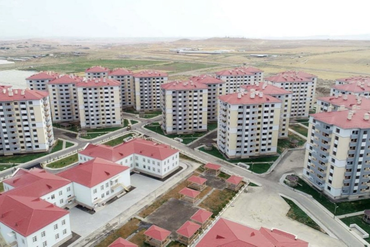 ƏƏSMN: Son bir ayda 15 mənzil satılıb ƏƏSMN: Son bir ayda 15 mənzil satılıb