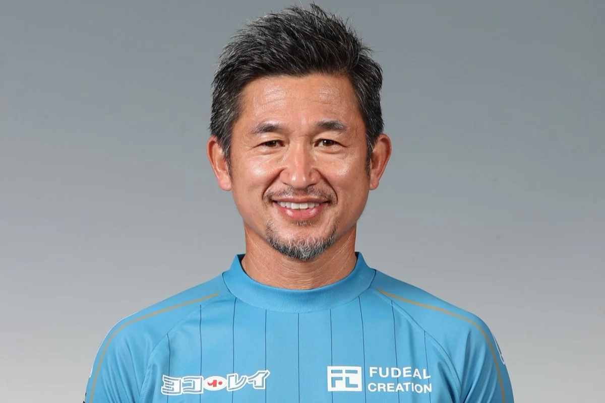 The oldest footballer on the planet has extended his contract with a club at the age of 59