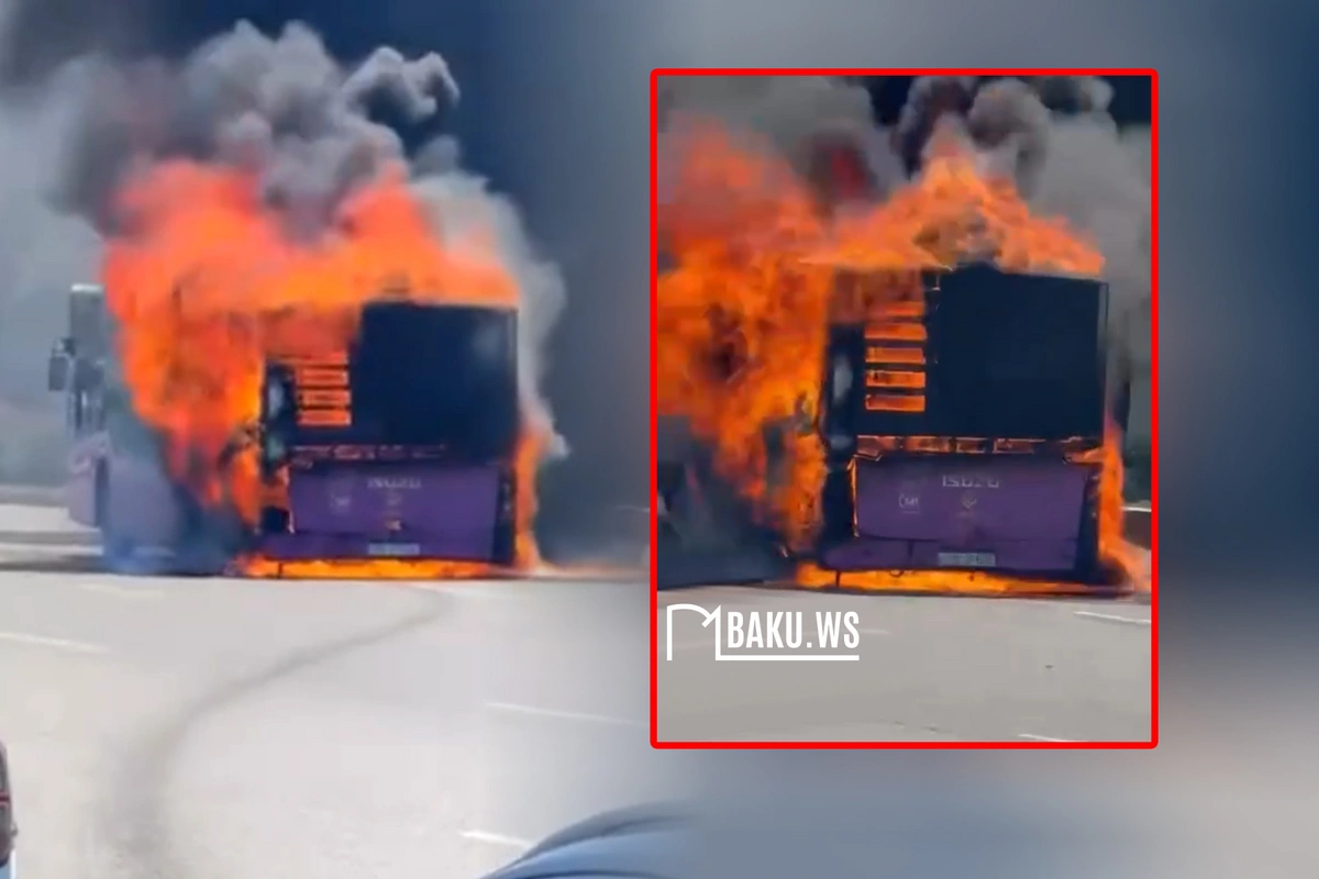 Bakıda 135 saylı avtobus yandı