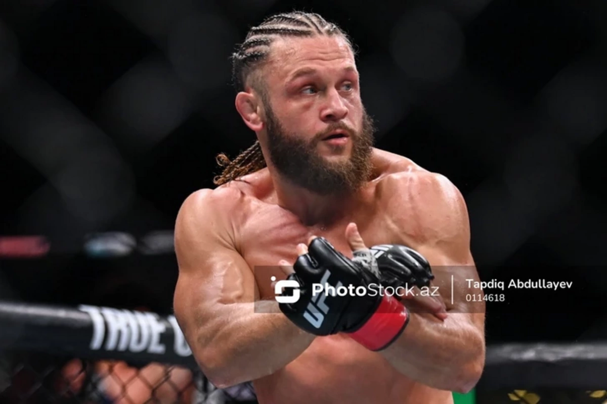 UFC анонсировал бой Рафаэля Физиева и Чарльза Оливейры