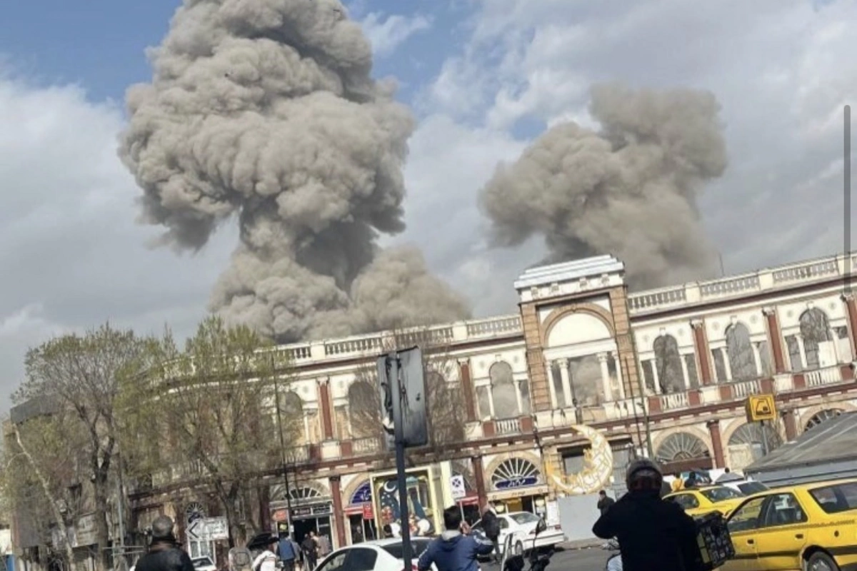 Xameneinin Tehrandakı ofisinə hücum olub