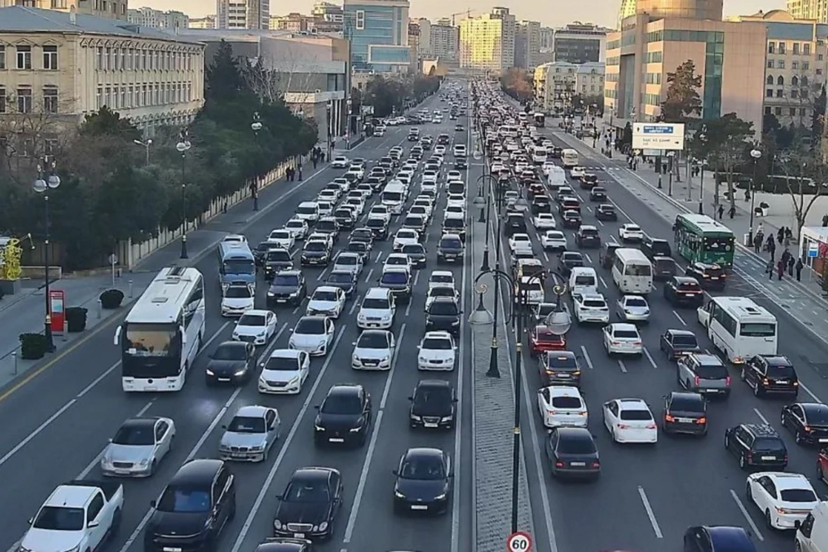 Paytaxtda sıxlıq olan küçələrin SİYAHIS