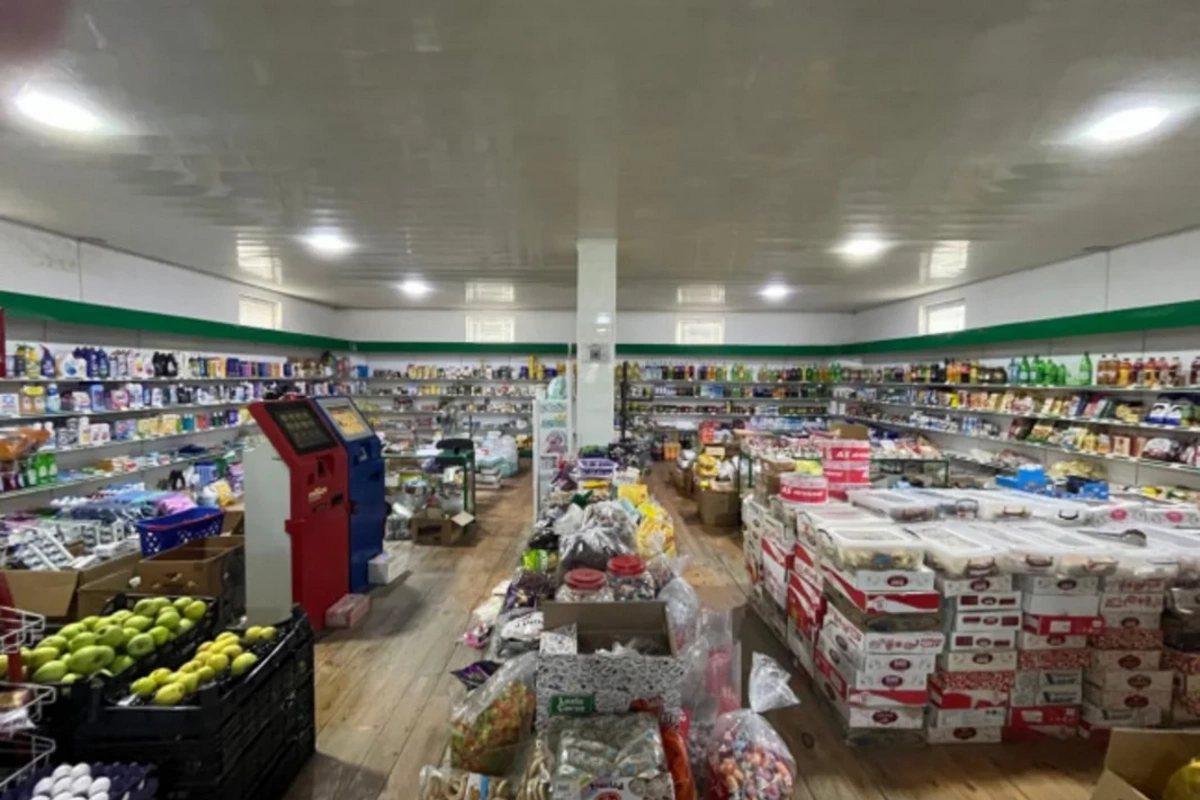 Neftçalada marketdə istehlaka yararsız məhsullar aşkarlanıb