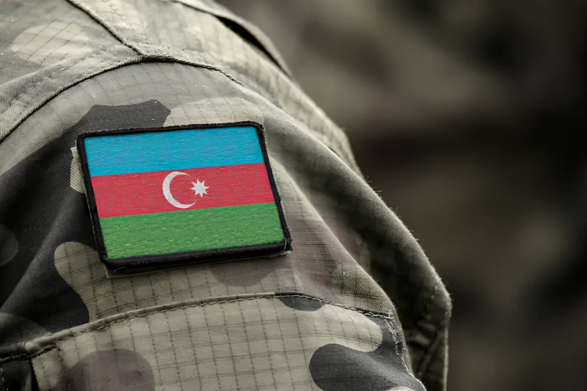 Xidmət yerini özbaşına tərk edən hərbçilər üçün yeni cəzalar müəyyənləşir