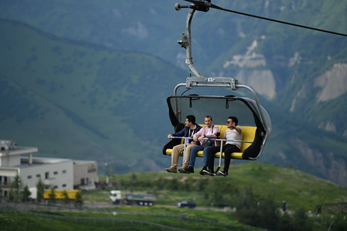 Azərbaycanda turistlərin ən çox hansı bölgəyə səfər etdiyi məlum oldu