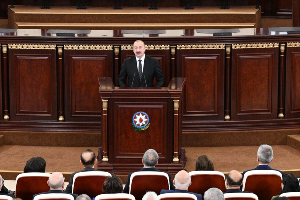 Prezident: Süni intellekt sahəsində geri qalmamalıyıq