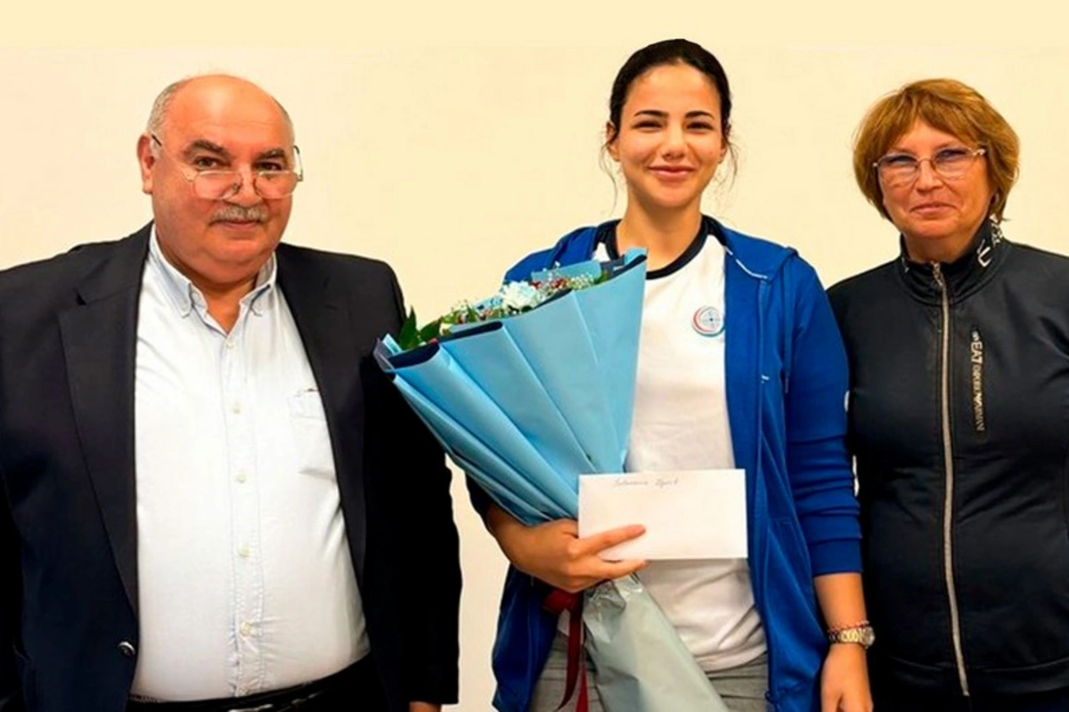 Dünya çempionatında medal qazanan Azərbaycan atıcıları təltif olunublar Dünya çempionatında medal qazanan Azərbaycan atıcıları təltif olunublar
