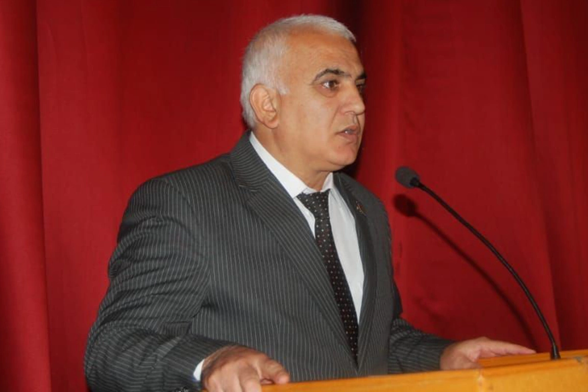 52 yaşlı vəzifəli şəxs vəfat etdi